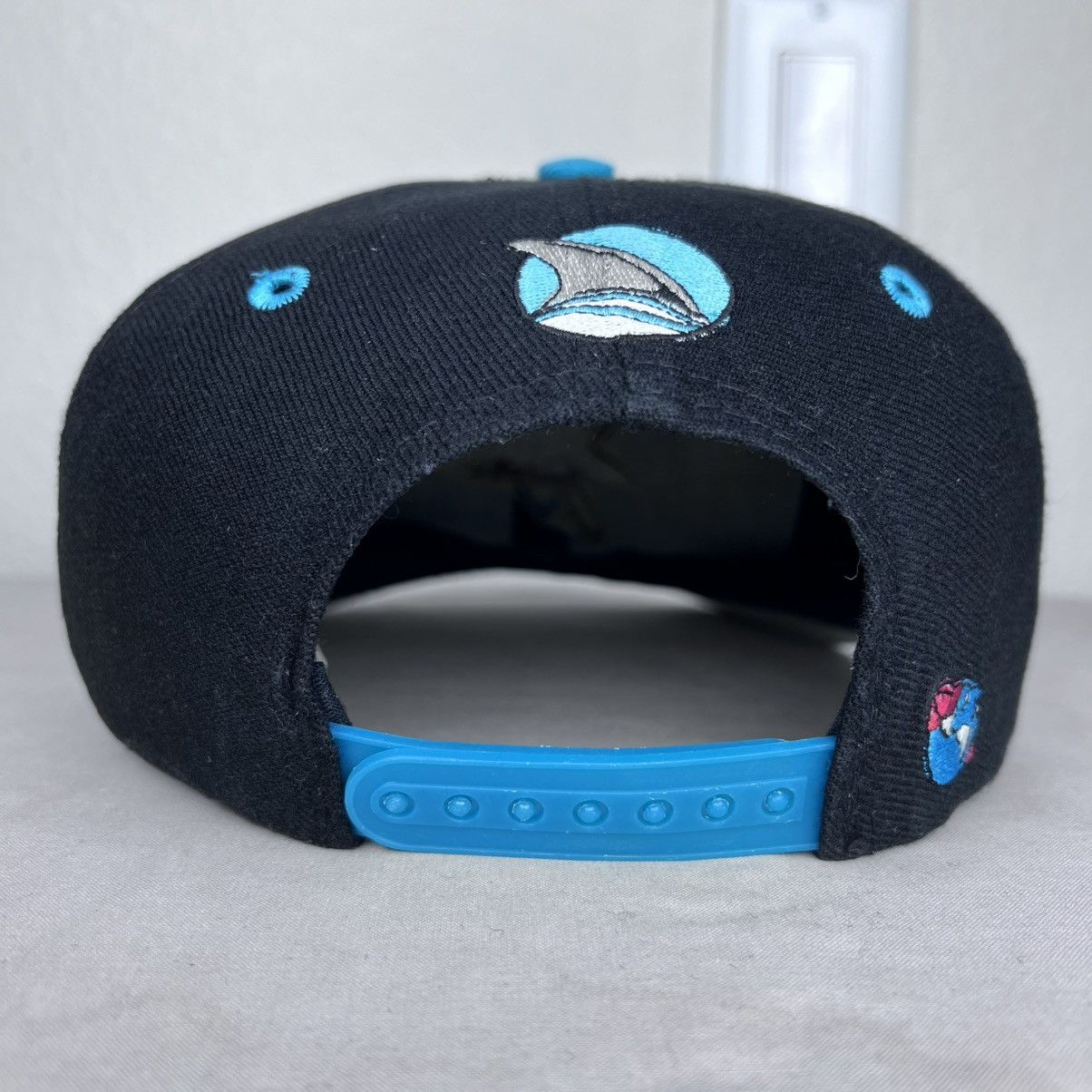NHL Vintage 1990s San Jose Sharks Two Tone Embroidered Snapback Size ONE SIZE - 5 Thumbnail