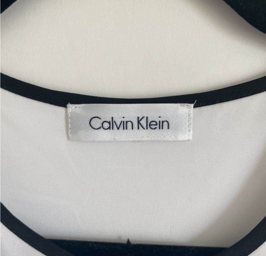 Calvin Klein CALVIN KLEIN SLEEVELESS PLEATED BUTTON UP BLOUSE TOP SZ L Size L / US 10 / IT 46 - 2 Thumbnail