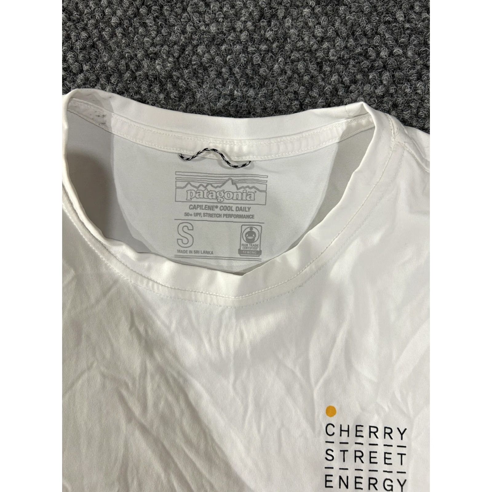 Patagonia Patagonia Shirt Mens Small White Capilene Cool Daily Cherry Street Energy Size US S / EU 44-46 / 1 - 4 Thumbnail