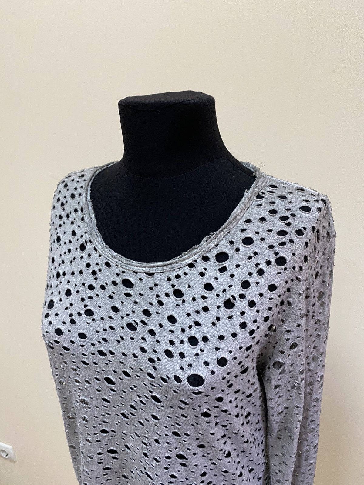 Rundholz Rundholz Dip Women’s Distressed Long Sleeve Top Size M-L Size M / US 6-8 / IT 42-44 - 10 Thumbnail