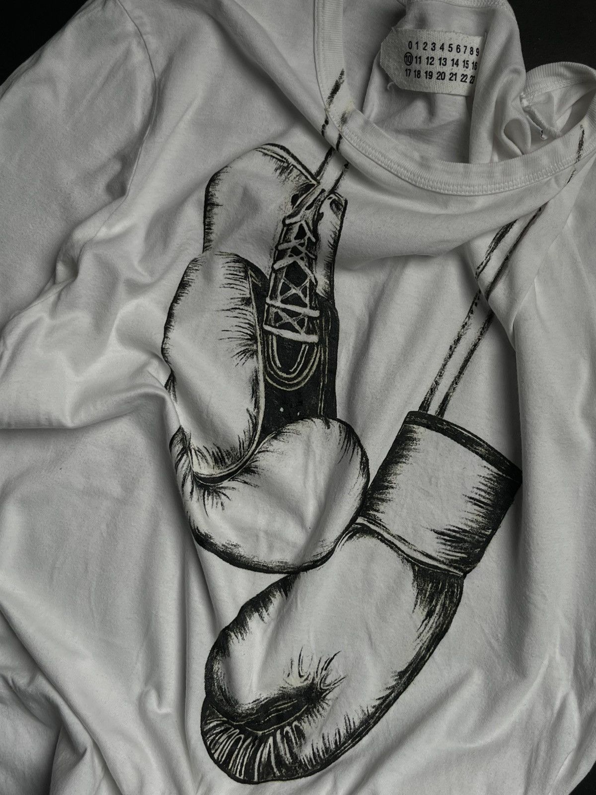 Maison Margiela SS07 Maison Martin Margiela Trompe L’oeil Boxing Gloves Tee Size US M / EU 48-50 / 2 - 4 Thumbnail