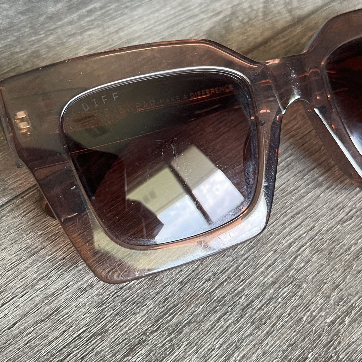 Other DIFF Eyewear Dani Sunglasses Rose Stone Taupe Rose Gradient Size ONE SIZE - 8 Thumbnail