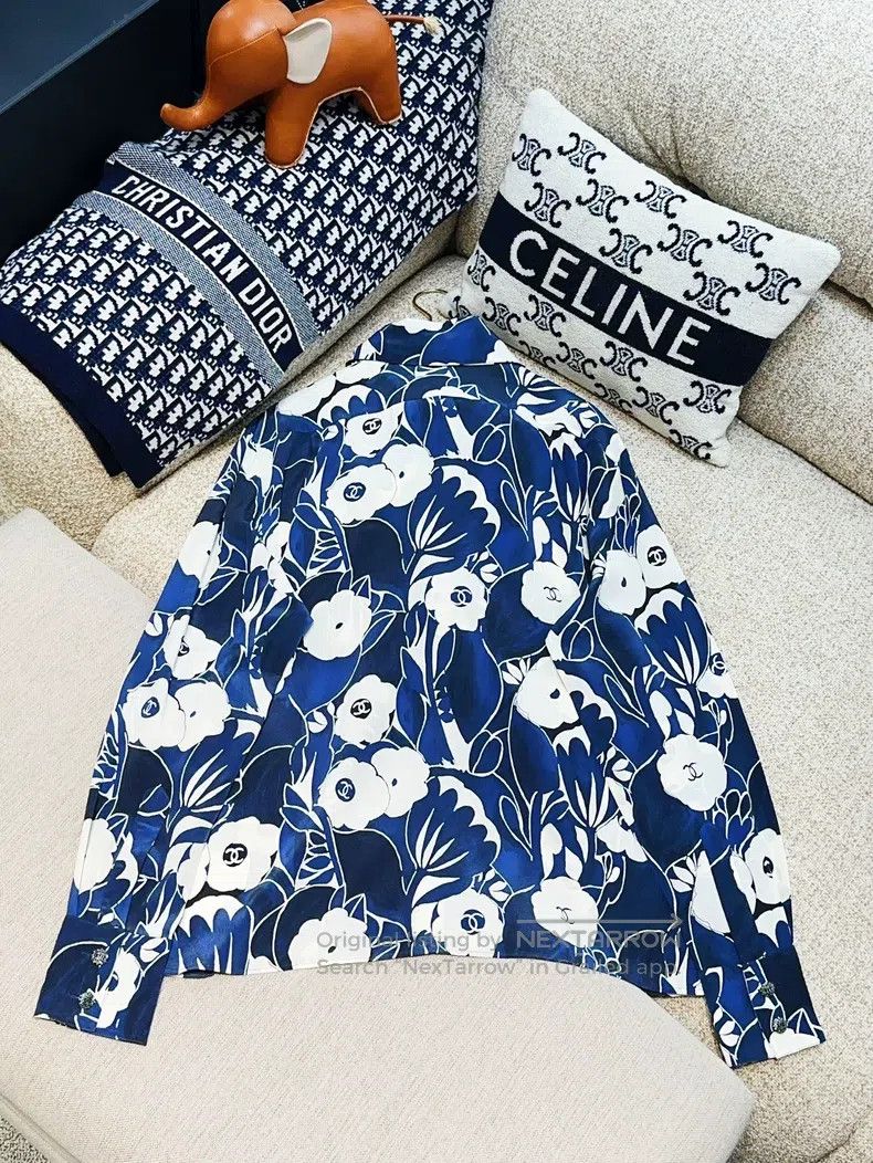 Chanel Chanel White camellia silk streamer shirt Size XS / US 0-2 / IT 36-38 - 3 Thumbnail