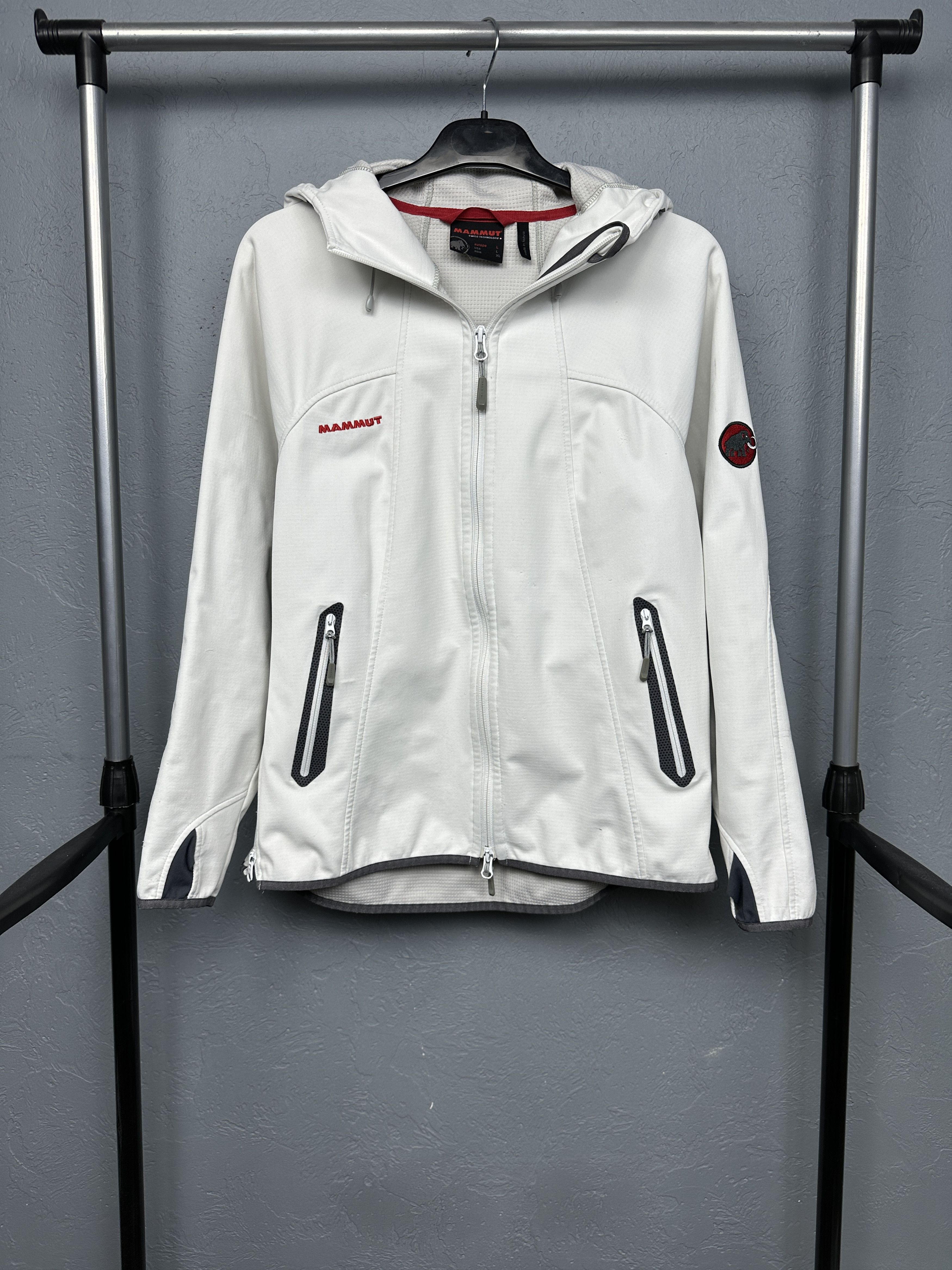 Mammut Mammut Womens Softshell Outdoor Jacket Size L / US 10 / IT 46 - 1 Thumbnail