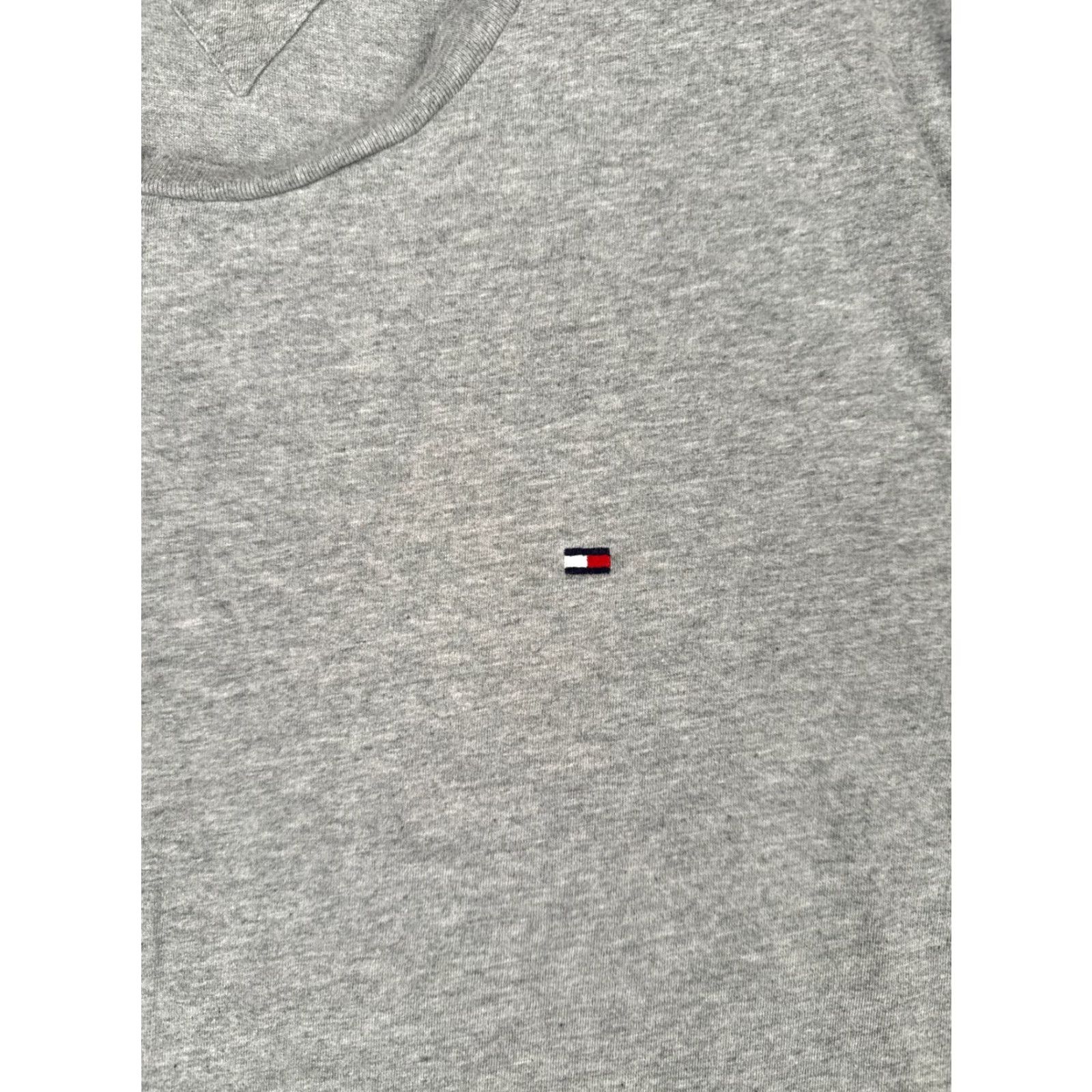 Tommy Hilfiger Tommy Hilfiger Jeans Shirt Adult Large Gray Long Sleeve Crew Neck 100% Cotton Logo Mens Size US L / EU 52-54 / 3 - 6 Thumbnail