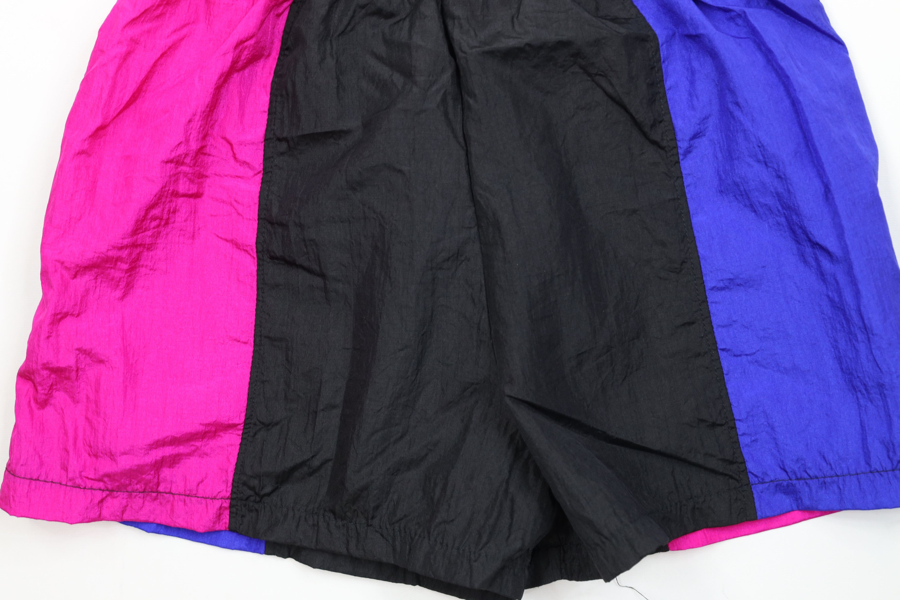 Vintage Vintage 90s Streetwear Block Padded Lined Cycling Shorts USA Size 24" / US 00 / IT 34 - 11 Thumbnail