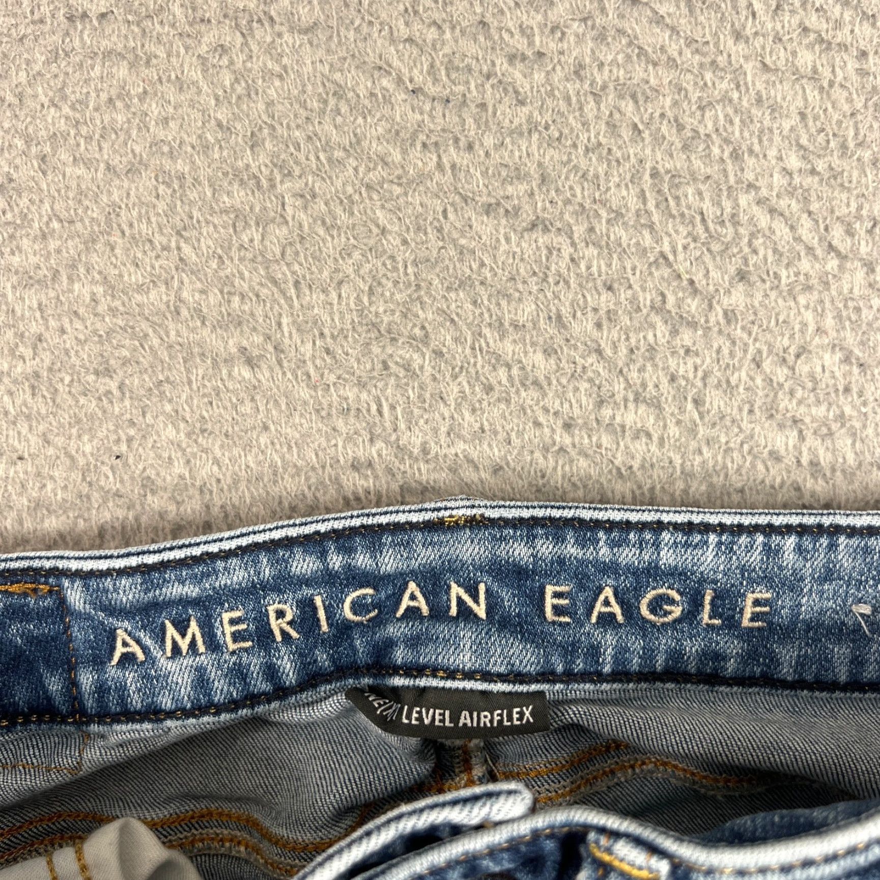 American Eagle Outfitters VINTAGE American Eagle Jeans Mens 29x30 Skinny Light Blue Acid Wash Distressed Thrashed Size US 29 - 5 Thumbnail