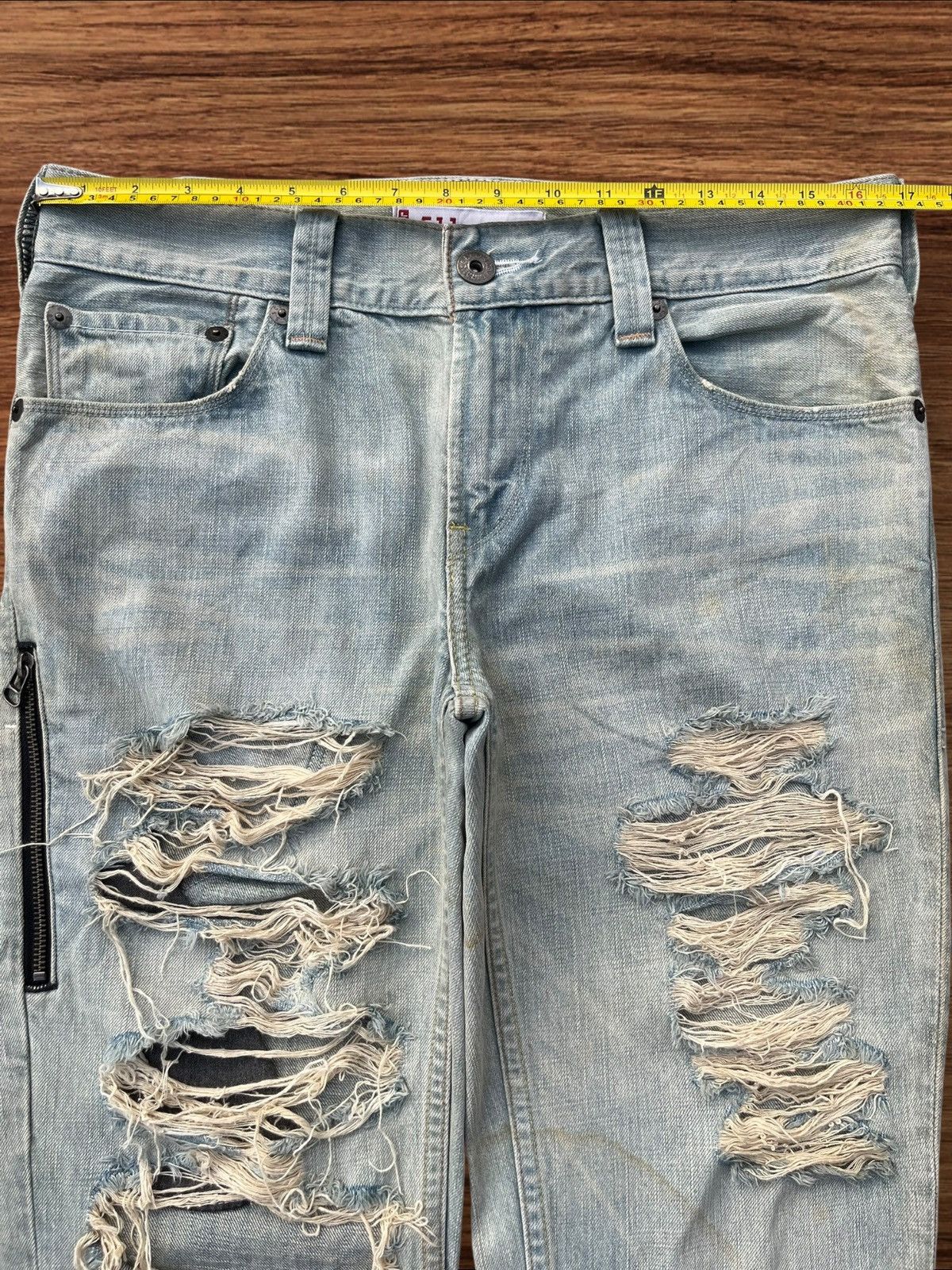 Levi's × Levi's Vintage Clothing Vintage Y2K Levi’s 511 Blue Washed Distressed Slim Fit Jeans Size US 32 / EU 48 - 21 Thumbnail