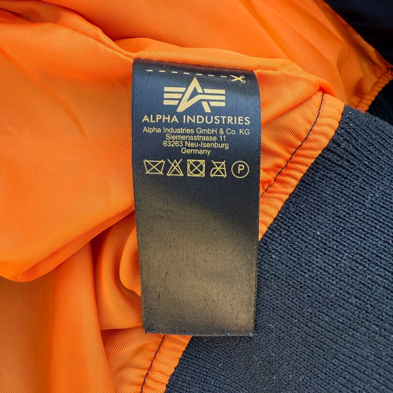 Alpha Industries Alpha Industries MA-1 Bomber Jacket Size US L / EU 52-54 / 3 - 9 Thumbnail