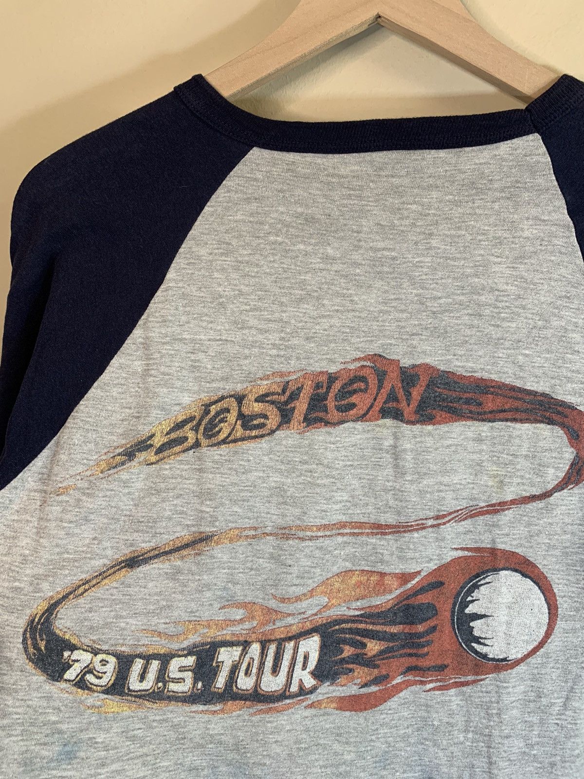 Band Tees × Vintage *RARE* Vintage 1979 Boston USA Tour Raglan Band Shirt Size US L / EU 52-54 / 3 - 4 Thumbnail