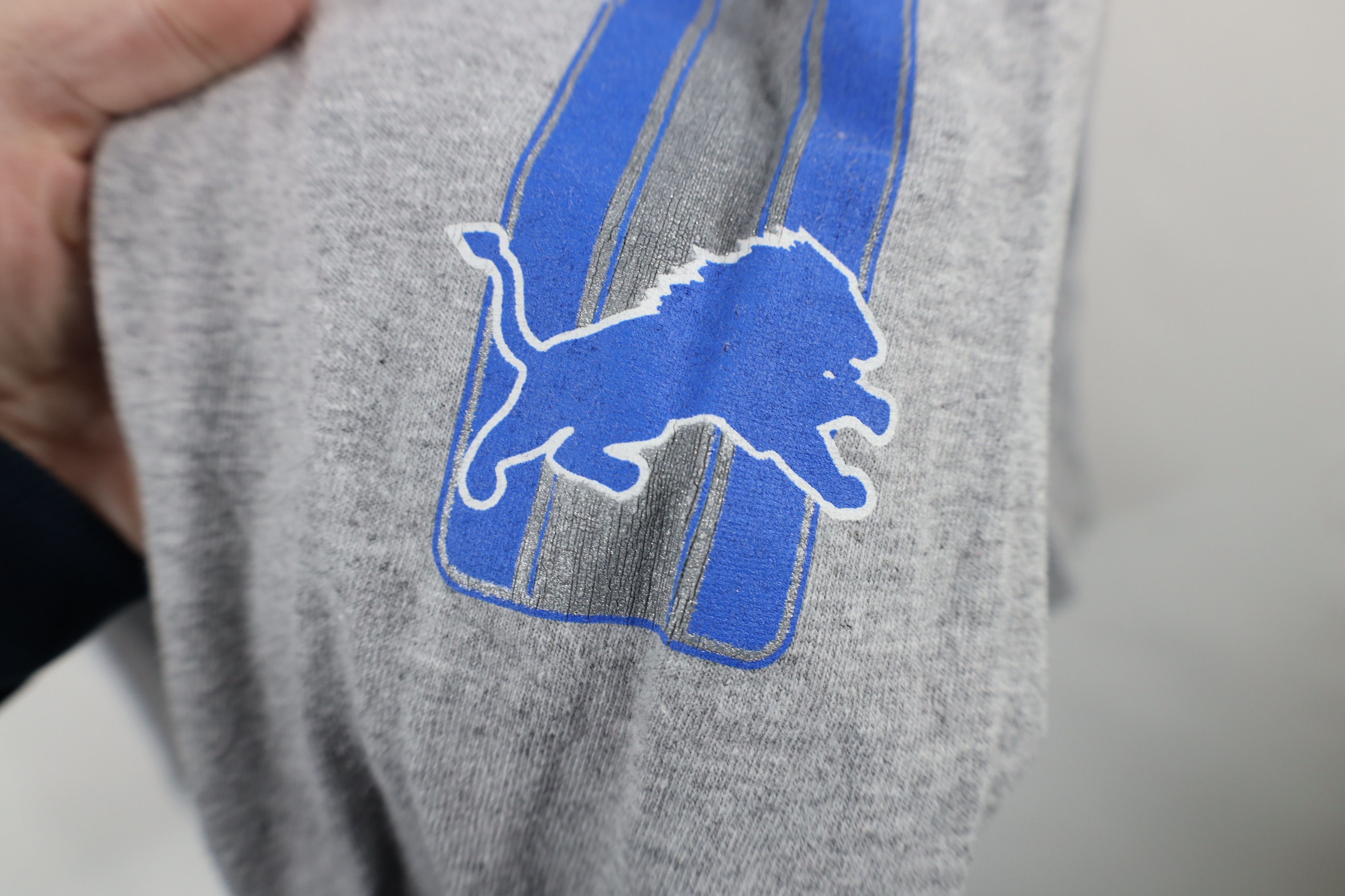 Vintage Vintage Y2K 2001 Lions Football Long Sleeve T-Shirt USA Size US L / EU 52-54 / 3 - 8 Thumbnail