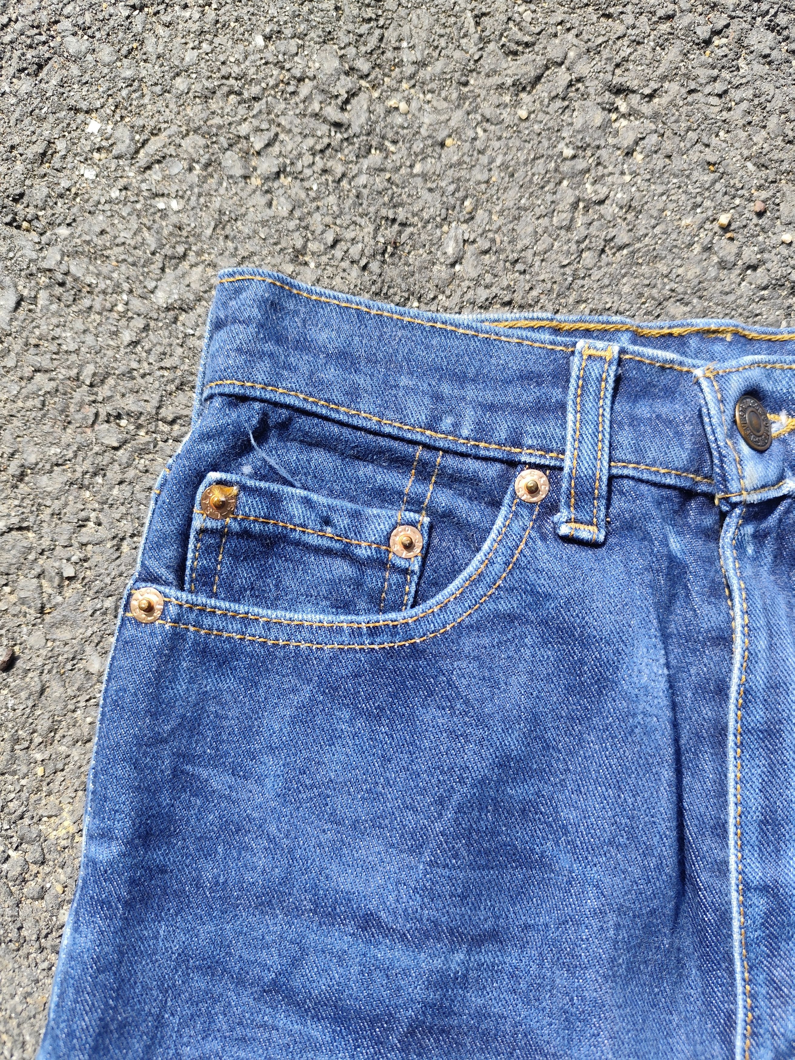 Levi's × Levi's Vintage Clothing × Vintage Vintage Levi's 517 Flare Bootcut Denim B_J/1124/6 Size 25" / US 0 / IT 36 - 4 Thumbnail