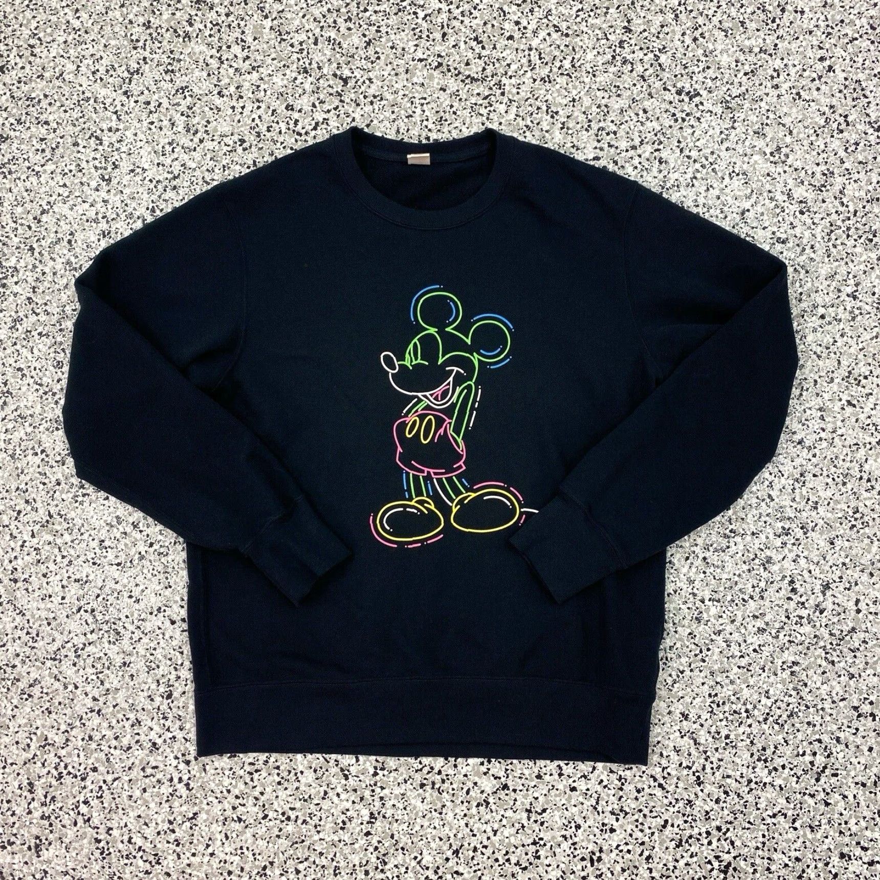 Uniqlo VINTAGE UNIQLO x DISNEY Black Neon Mickey Mouse Graphic Pullover Sweatshirt Mens L Size US L / EU 52-54 / 3 - 2 Thumbnail