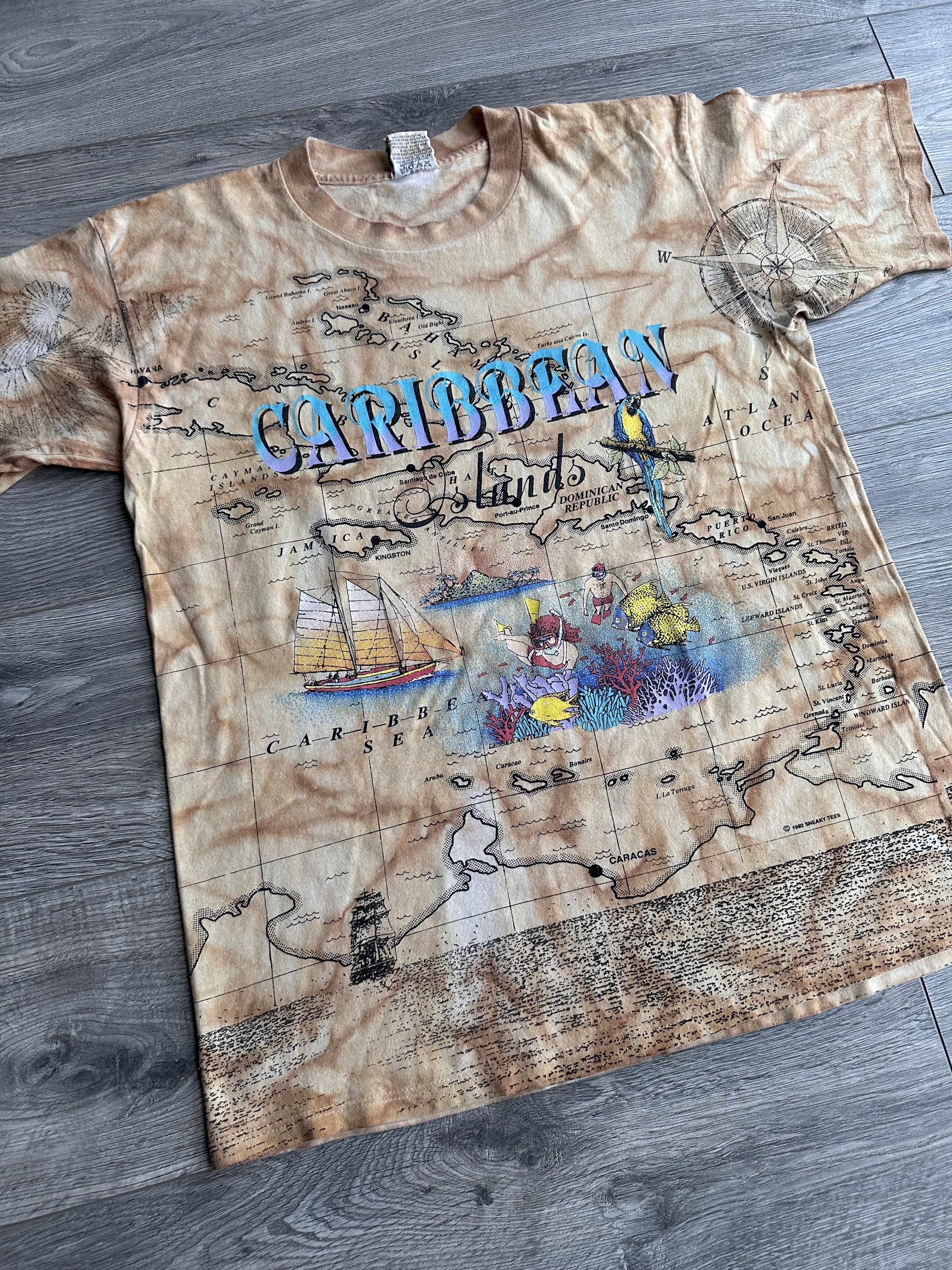 Vintage Caribbean island vintage t shirt Size US L / EU 52-54 / 3 - 2 Thumbnail