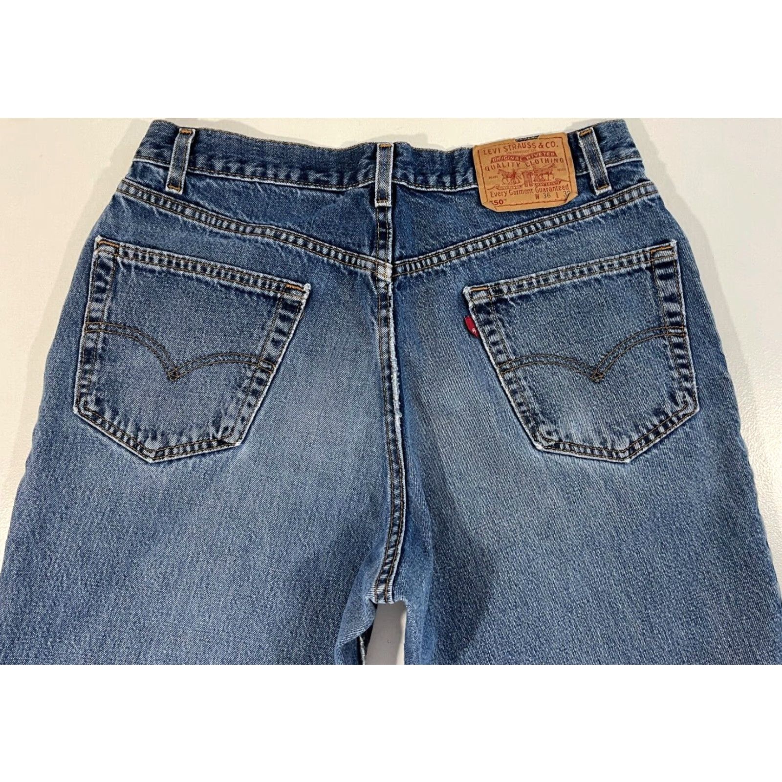 Levi's Levi's 550 Jeans Men Vintage 90s Distressed Relaxed Fit Made in USA 36x32 Blue Denim Size US 36 / EU 52 - 4 Thumbnail