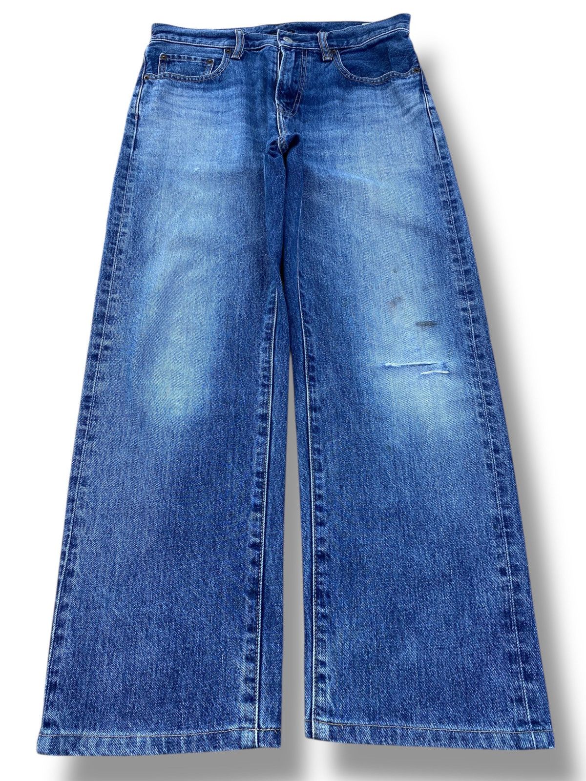 Uniqlo Uniqlo Blue Wash Style Straight Leg Jeans Size US 32 / EU 48 - 1 Thumbnail