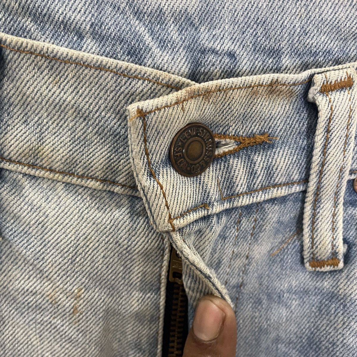 Levi's Vintage Levis Distressed Denim Size US 28 / EU 44 - 4 Thumbnail
