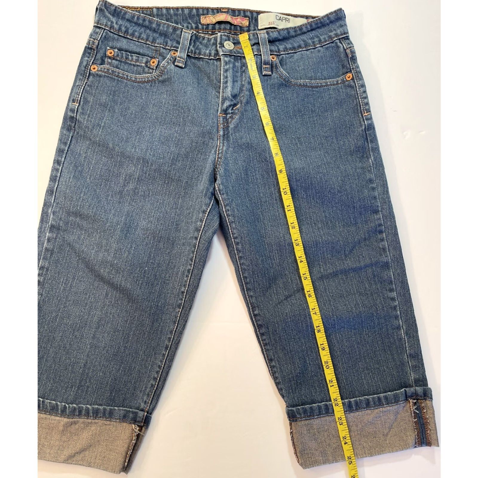 Levi's Levi's Capri Jeans Capris Women 8 Blue Denim Embroidered Pockets 515 Mid Rise 20in Inseam Size ONE SIZE - 7 Thumbnail