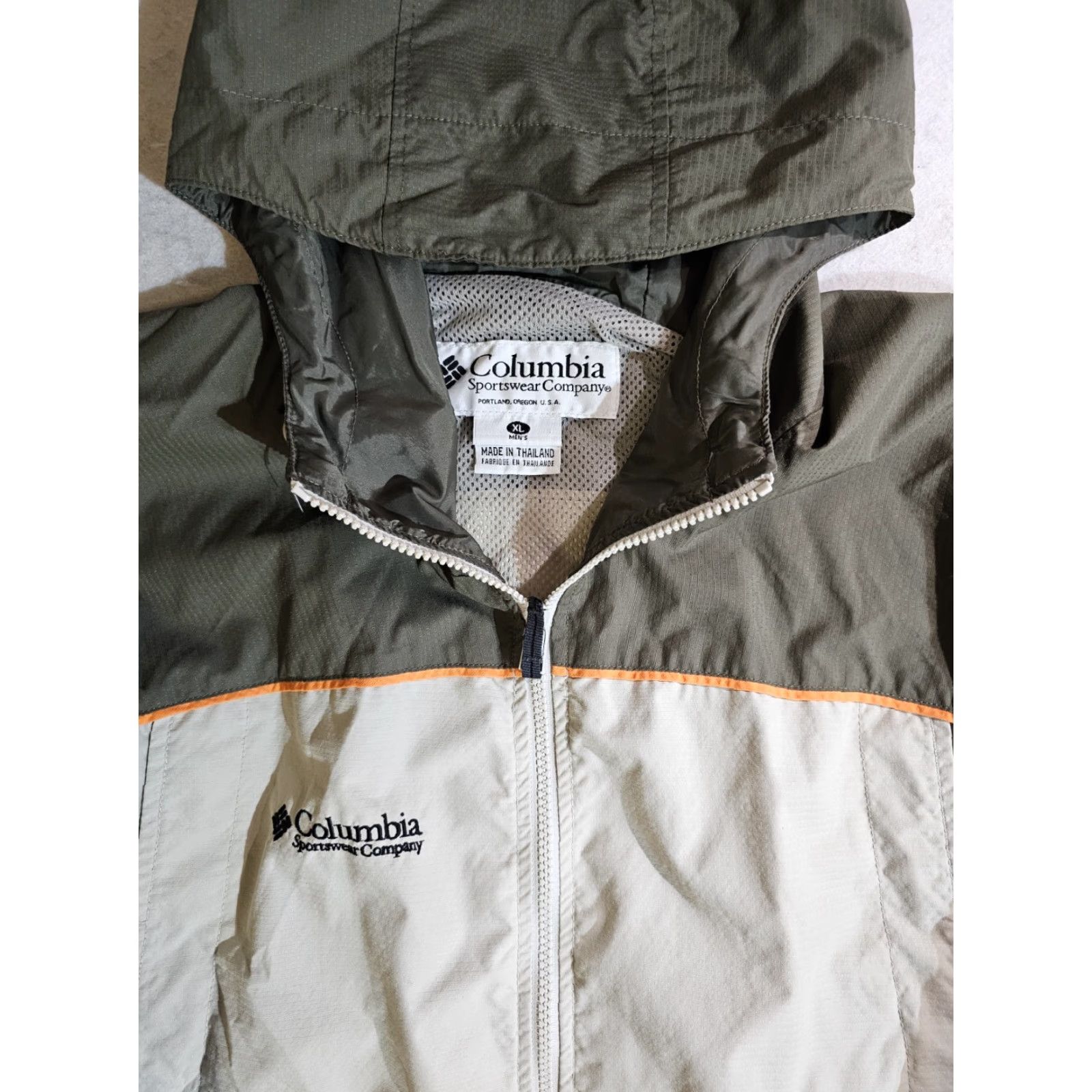 Vintage Columbia Sportswear Omni Shield Waterproof Tan/Orange Lightweight Jacket Mens XL Size US XL / EU 56 / 4 - 3 Thumbnail
