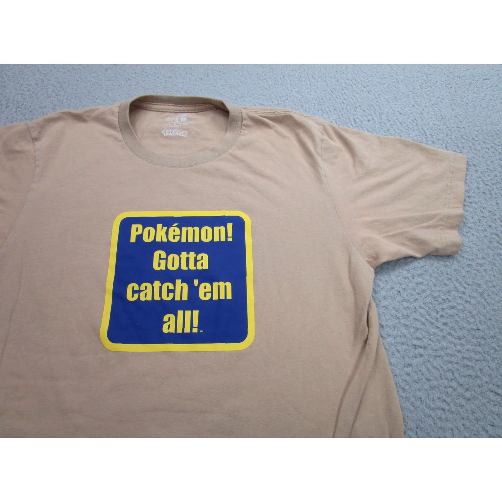 Uniqlo Uniqlo Shirt Mens Medium Tan Pokemon Gotta Catch Em All Graphic Print 2020 Short Sleeve Crew Neck Size US M / EU 48-50 / 2 - 2 Thumbnail