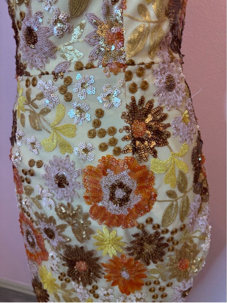 Dress the Population Women's Dress the Population Beige Floral Dress Size S Size S / US 4 / IT 40 - 2 Thumbnail
