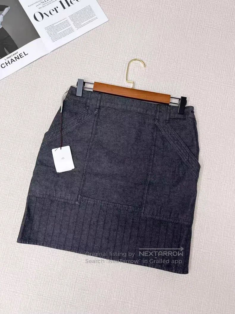 Hermes Hermes Solid color denim skirt Size 25" / US 0 / IT 36 - 1 Thumbnail