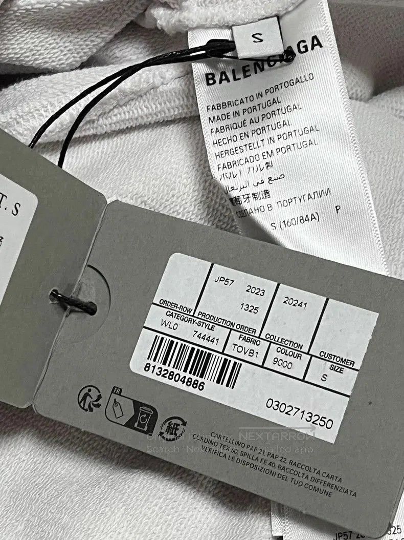 Balenciaga Balenciaga White Distressed Hoodie Sweatshirt. Size US S / EU 44-46 / 1 - 7 Thumbnail