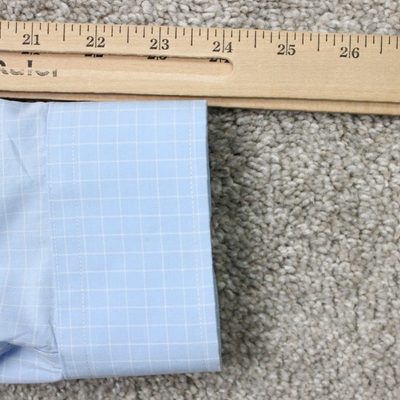Jos. A. Bank Jos A Bank Shirt Mens 16 1/2, 33 Blue Traveler's Tailored Fit Cotton Long Sleeve Dress Shirt Regular Blue Mens Size US XL / EU 56 / 4 - 7 Thumbnail