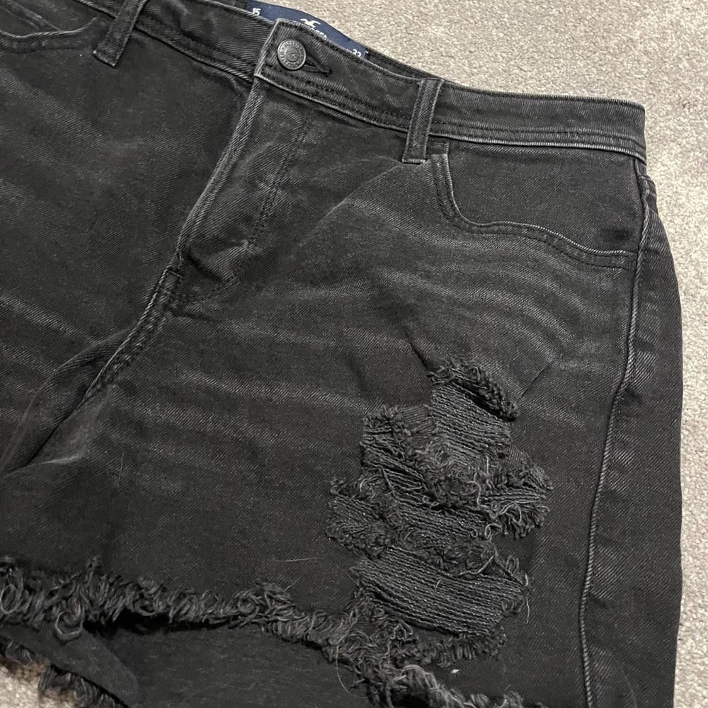 Designer Hollister curvy high rise distressed mom short Size 32" / US 10 / IT 46 - 4 Thumbnail