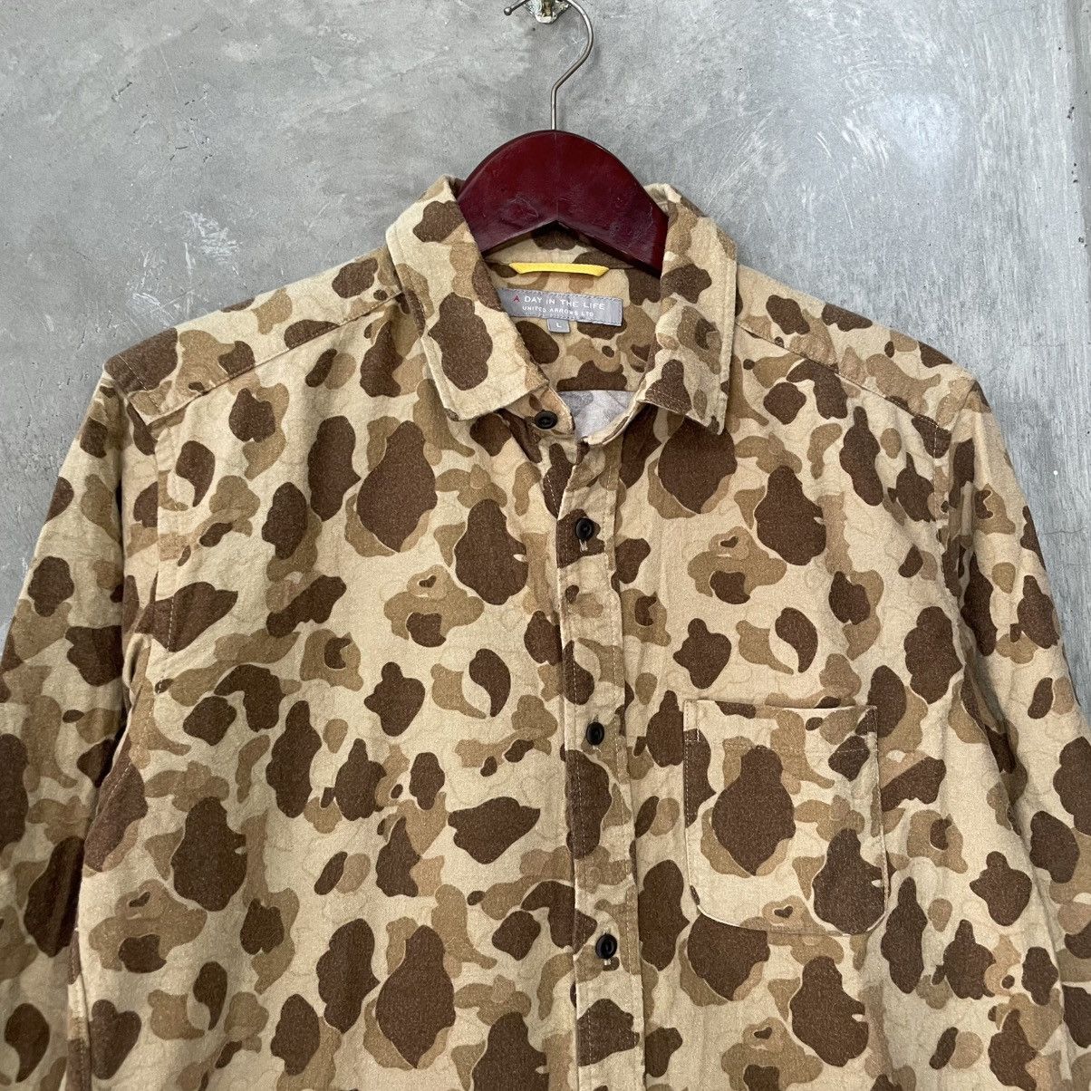 Japanese Brand × United Arrows United Arrows Ltd Tokyo Japanese Brand Duck Camouflage Shirt Size US L / EU 52-54 / 3 - 7 Thumbnail