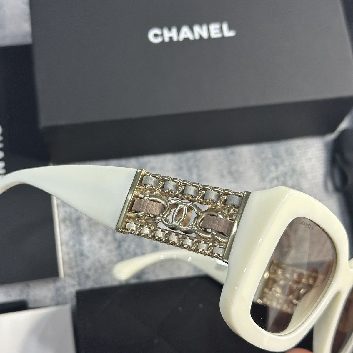 Chanel CHANEL 0CH5535Q 125513 SUNGLASSES Size ONE SIZE - 5 Thumbnail