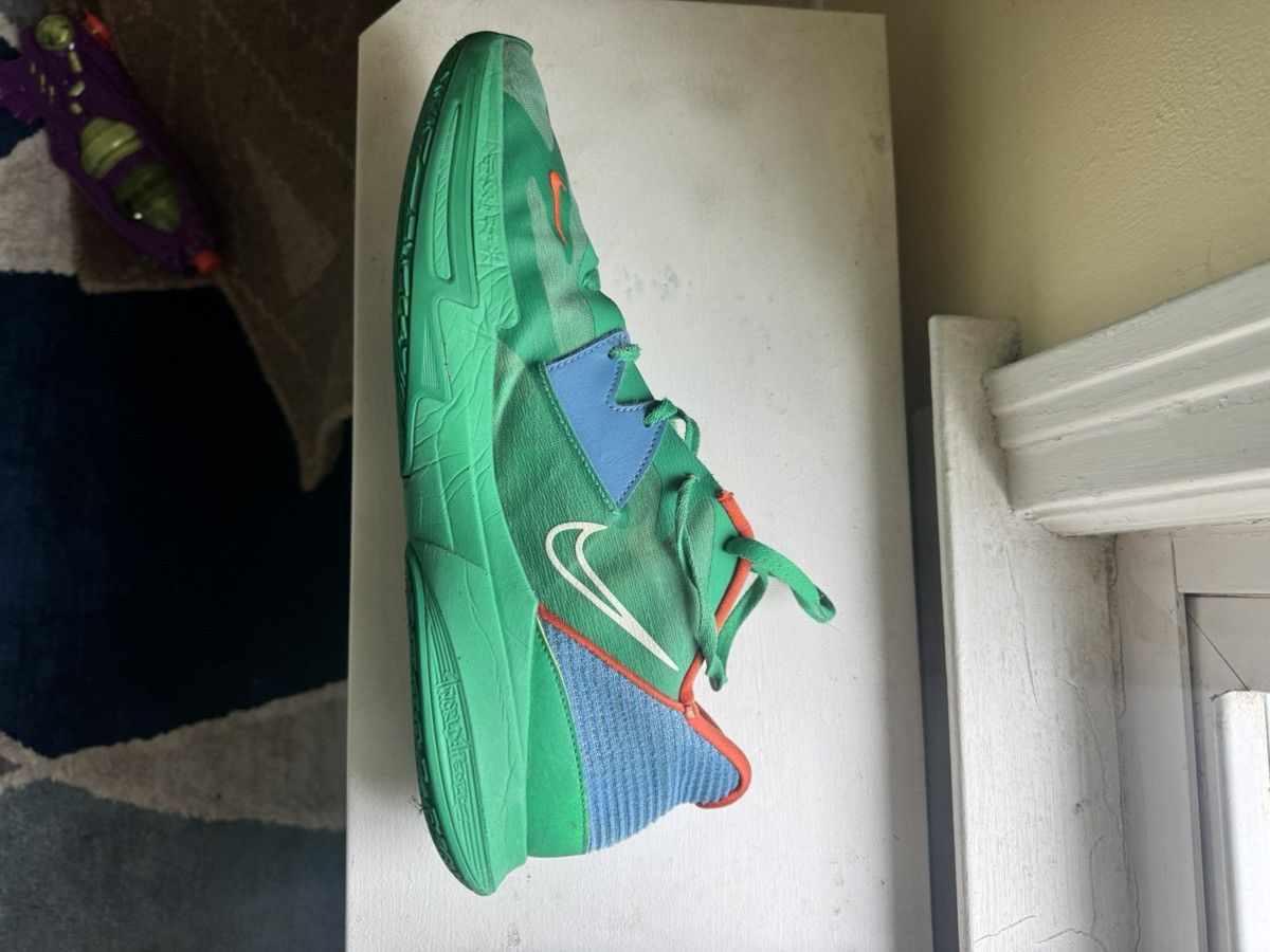 Nike EYBL KYRIE 5 LOW Size US 15 / EU 48 - 7 Thumbnail