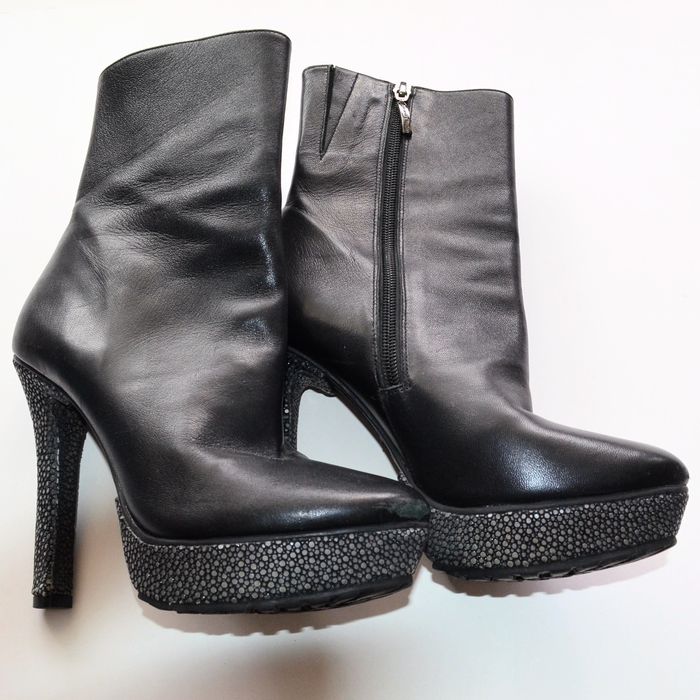 alexandre birman white heels