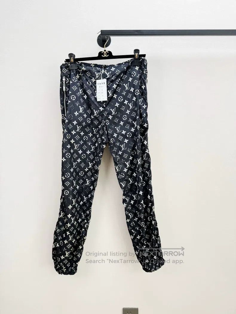 Louis Vuitton Louis Vuitton Presbyopic sweatpants Size US 38 / EU 54 - 1 Thumbnail