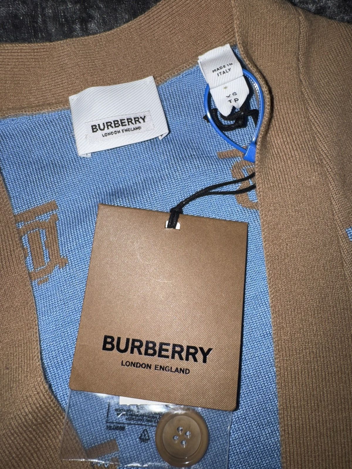 Burberry Salena Wool Oversized Sweater Size XS / US 0-2 / IT 36-38 - 2 Thumbnail