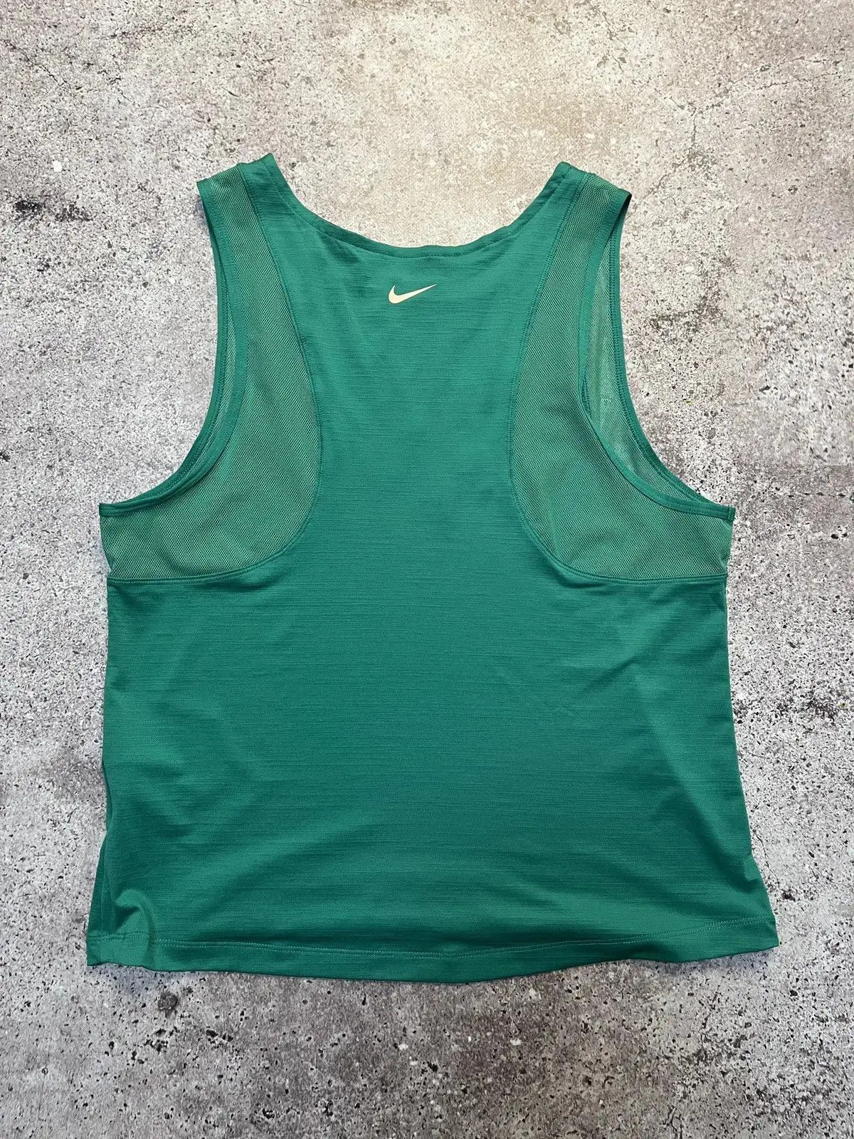 Nike Nike Sport Sleeveless Big Logo T Shirt Size M / US 6-8 / IT 42-44 - 2 Thumbnail