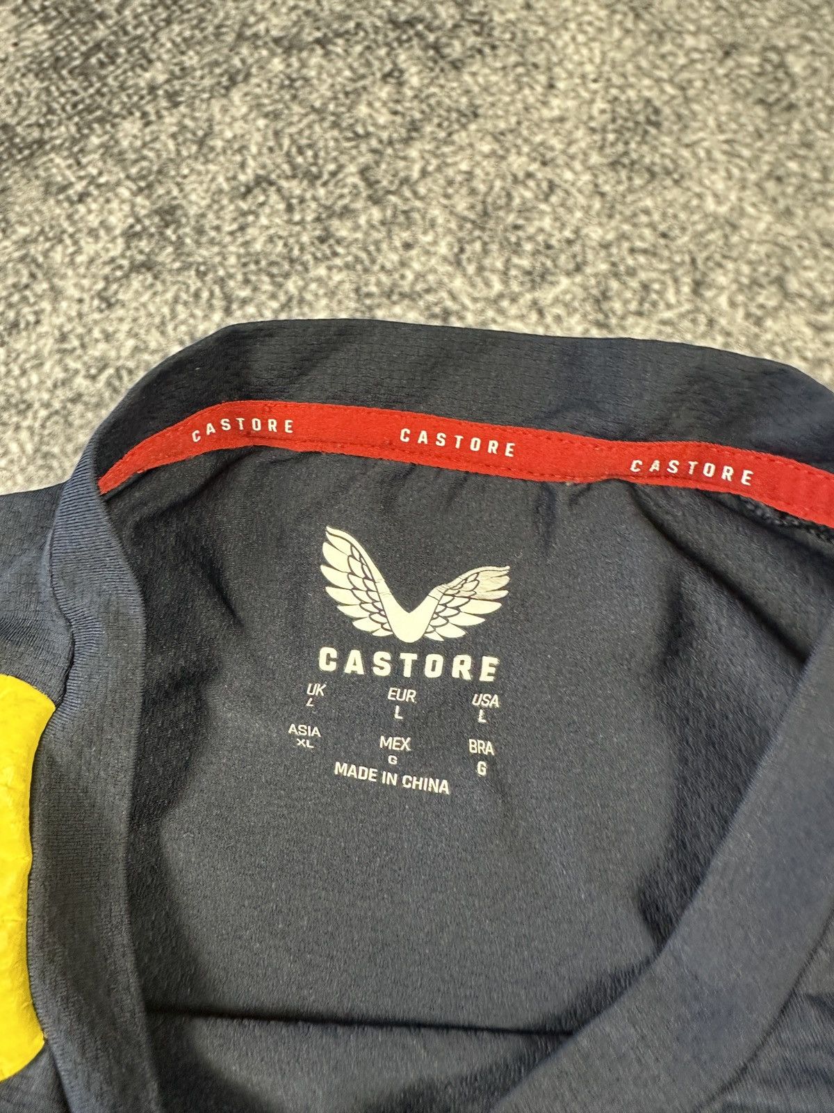 Red Bull Red Bull Aston Martin Castore Logo Racing T-shirt F-1 Rare L Size US L / EU 52-54 / 3 - 5 Thumbnail