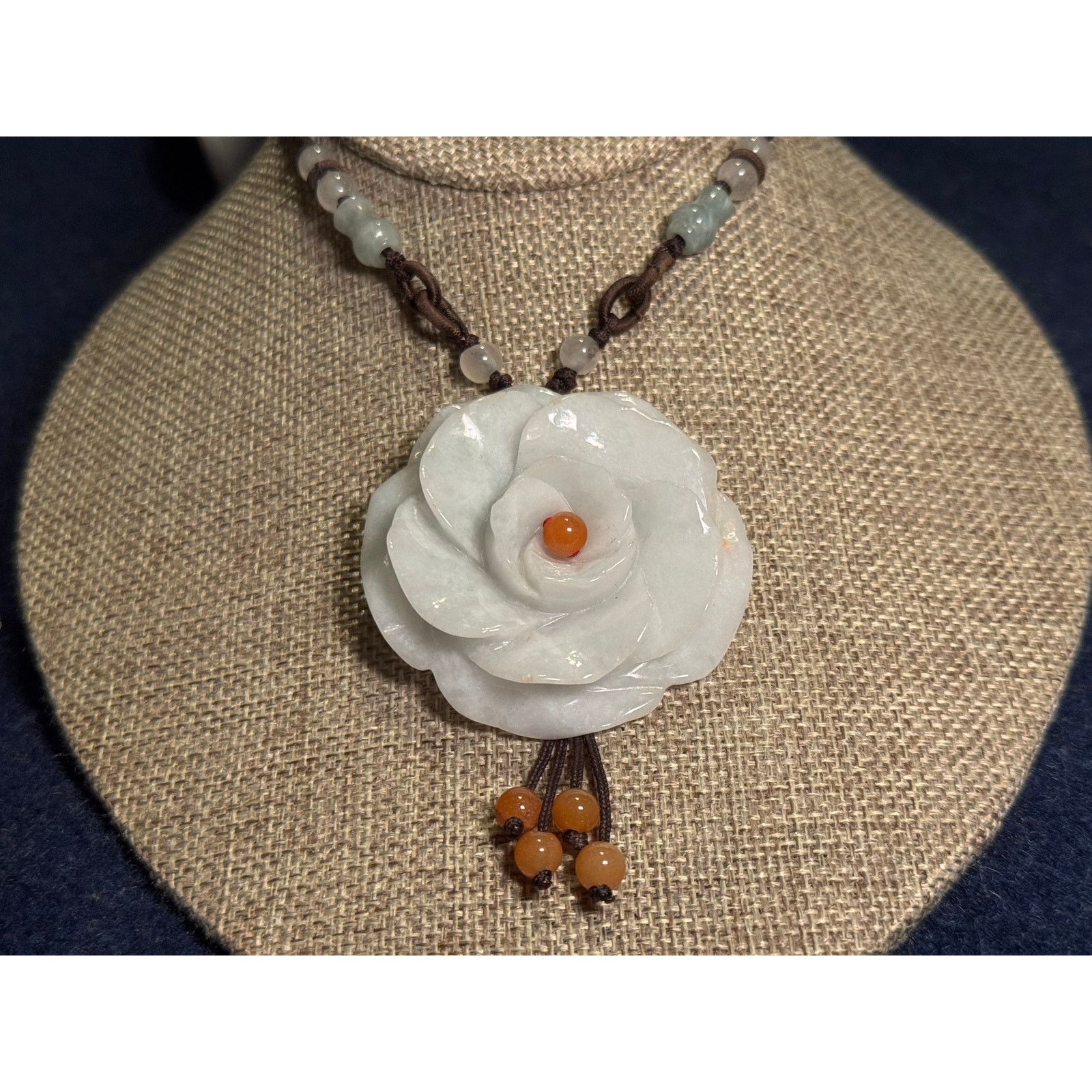 Other Vintage 20in Jadite Flower & Beads on Braided Cord Necklace Size ONE SIZE - 1 Thumbnail