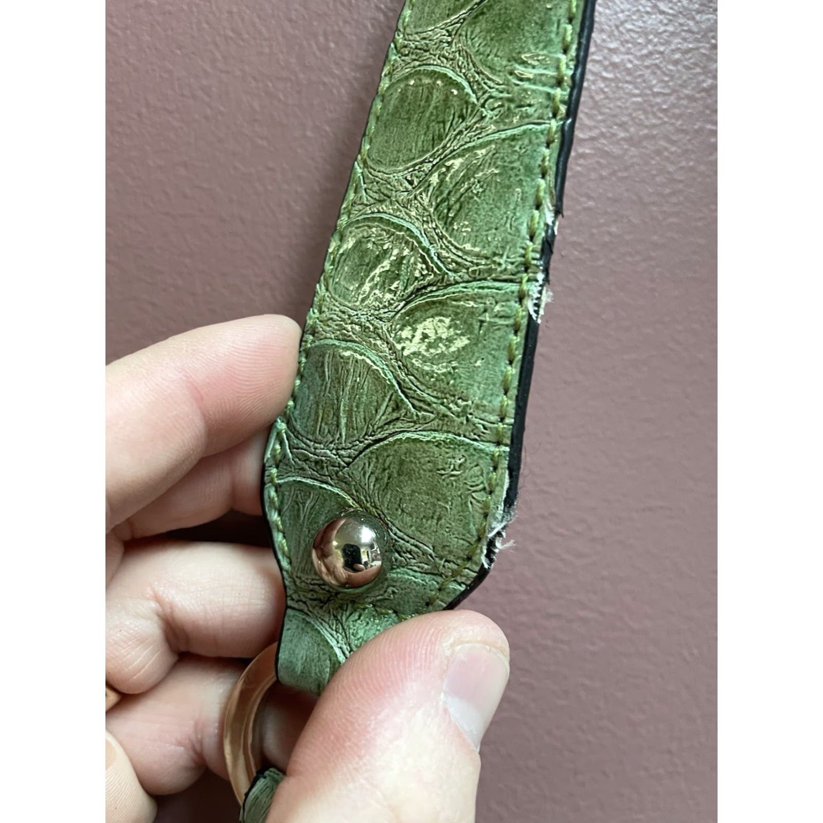 Guess VINTAGE Guess Green Faux Snake Skin Purse Crossbody Bag Shoulder, Medium, Women's, Green, Crossbody, Leather Strap, Silver Hardware Size ONE SIZE - 6 Thumbnail