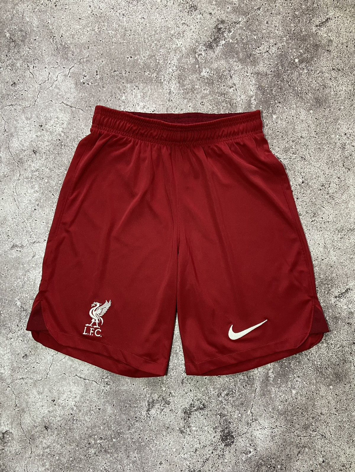 Nike 💥Liverpool 2022 football jersey Nike set t-shirt‼️ Size US M / EU 48-50 / 2 - 10 Thumbnail
