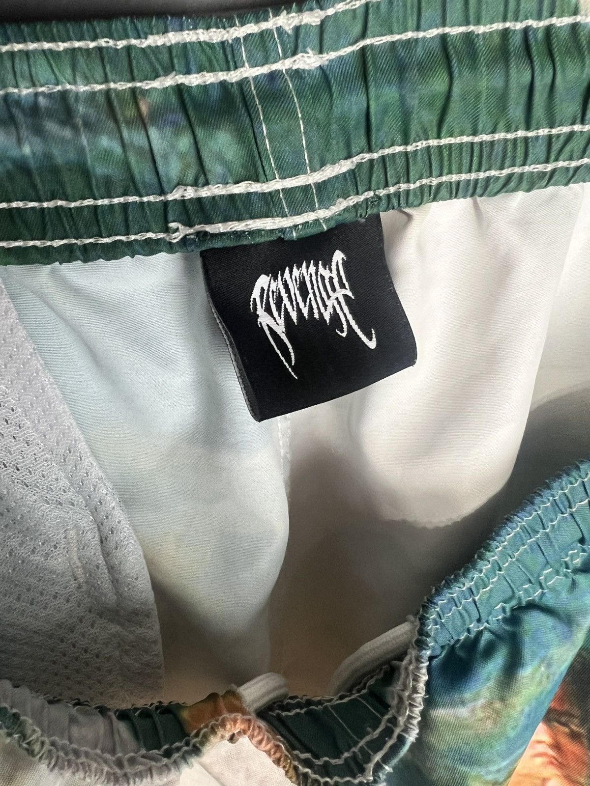 Revenge Revenge Angel Shorts Size US 30 / EU 46 - 7 Thumbnail