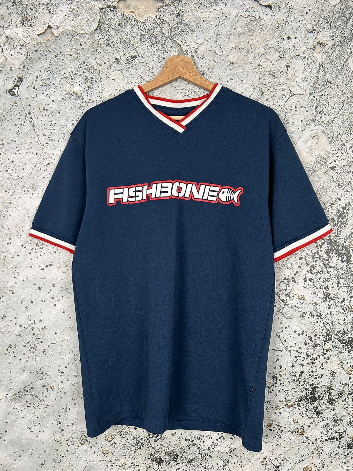 Vintage Vintage Fishbone Skateboards Surf Graphic Tee Hype Size US L / EU 52-54 / 3 - 1 Thumbnail
