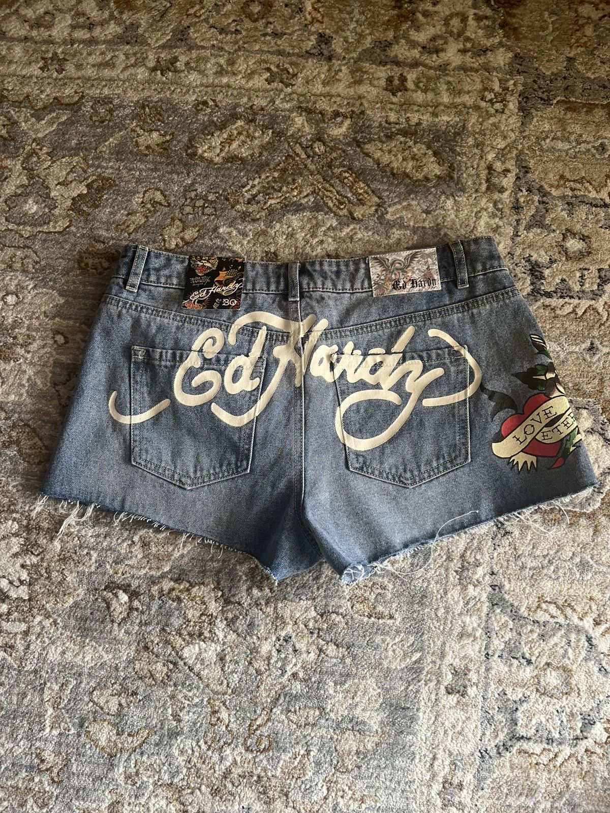 Ed Hardy LOVE ETERNAL MINI SHORTS Size 30" / US 8 / IT 44 - 1 Thumbnail