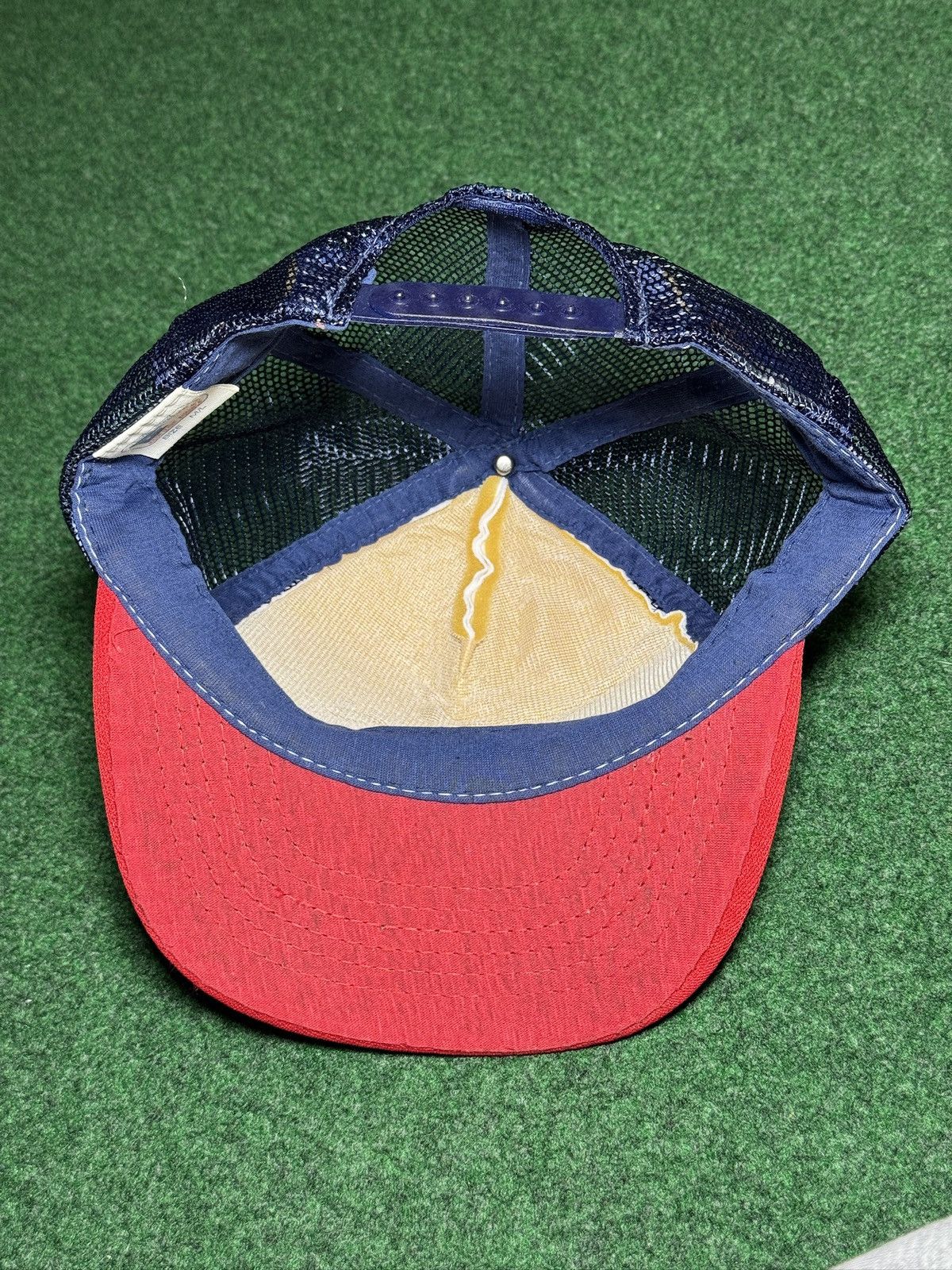 MLB Vintage 80s Cleveland Indians Trucker Mesh MLB Snapback Hat Size ONE SIZE - 6 Thumbnail