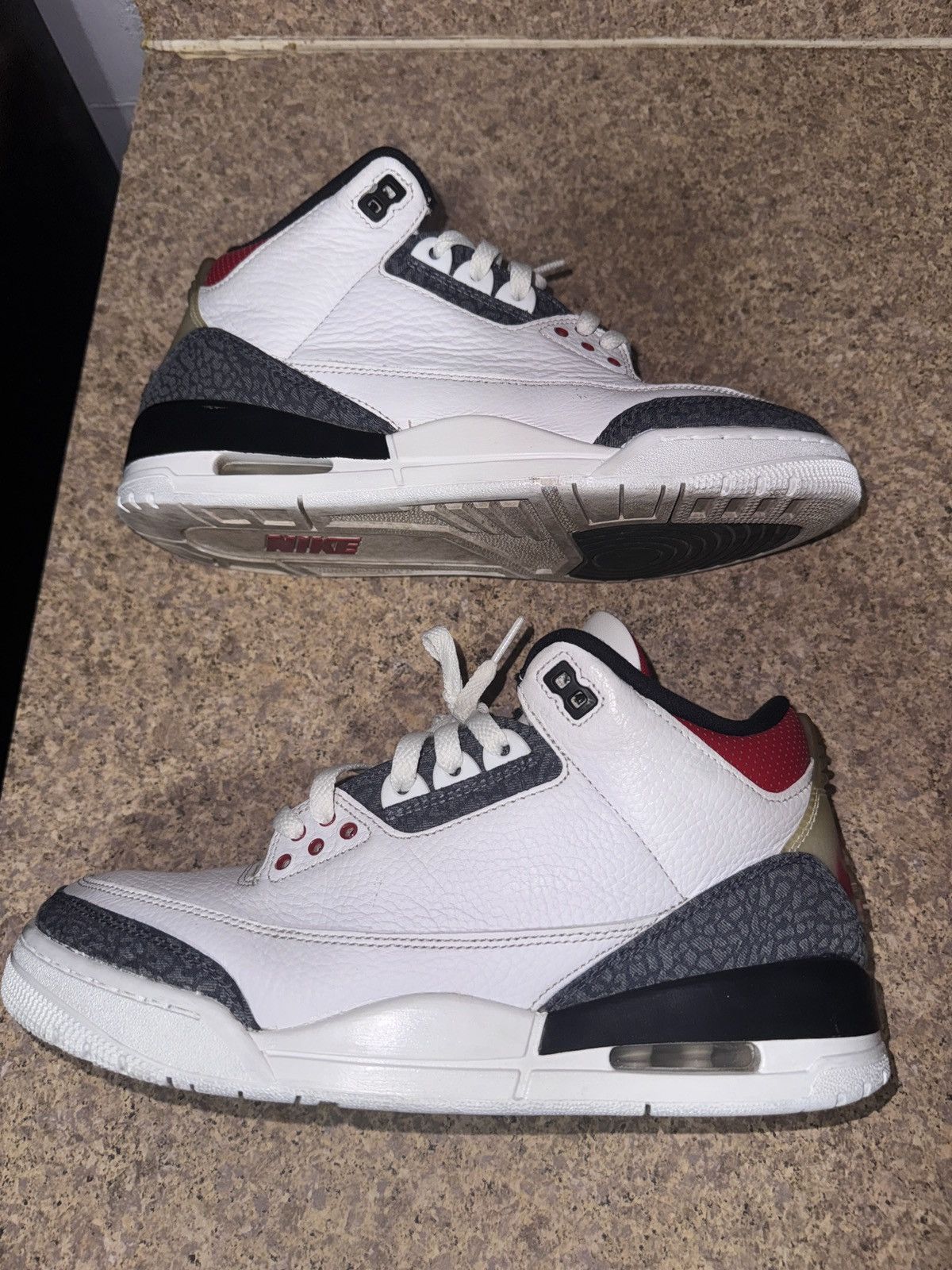 Jordan Brand × Nike Air jordan 3 Retro Denim SE ‘Fire Red’ Size US 9.5 / EU 42-43 - 1 Thumbnail