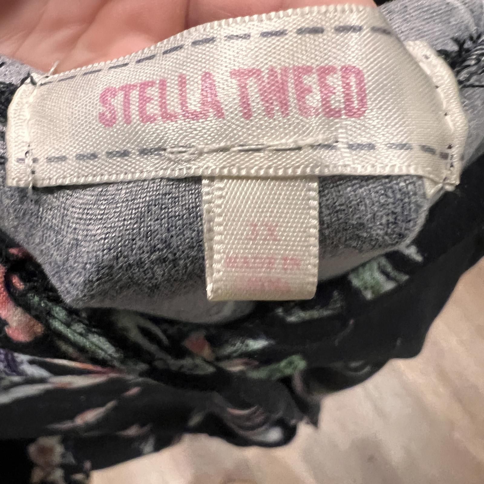 Other Stella Tweed Women's Black Floral Hoodie Sweatshirt Size 3XL / US 20-22 - 3 Thumbnail