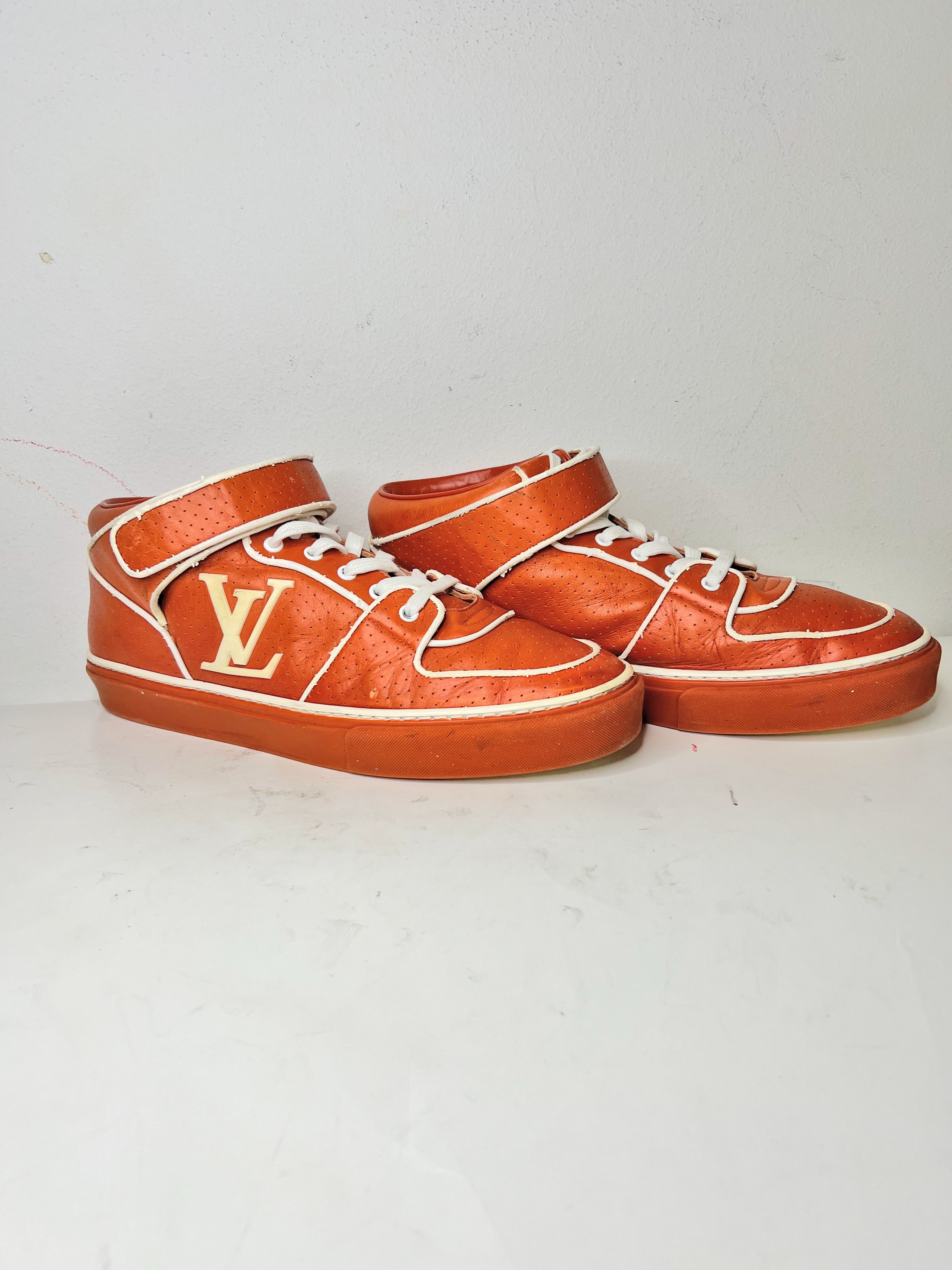 Louis Vuitton Louis Vuitton Strap Trainer Sneaker Size US 9 / EU 42 - 1 Thumbnail