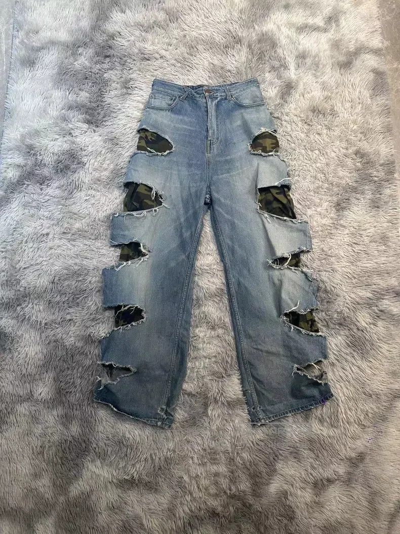 Balenciaga Balenciaga size XS Distressed Pants, Jeans, Long Trousers Size US 27 - 1 Thumbnail