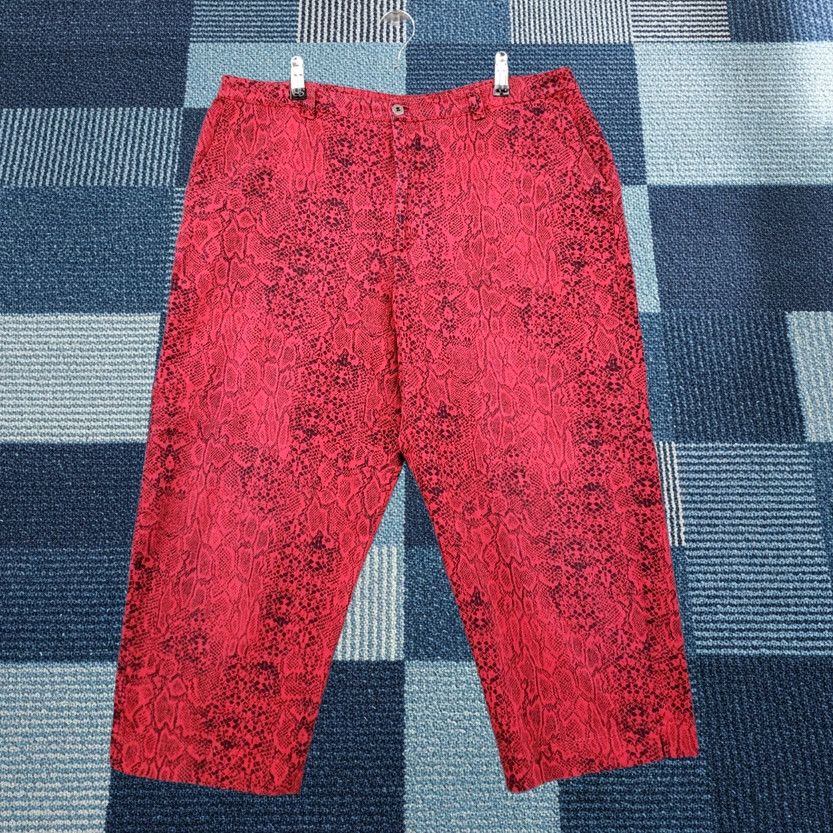 Vintage Chicos Pants Women 16 Red Cropped High Rise Animal Print Snakeskin Pockets Stretch Size 38" / US 16 / IT 52 - 1 Thumbnail