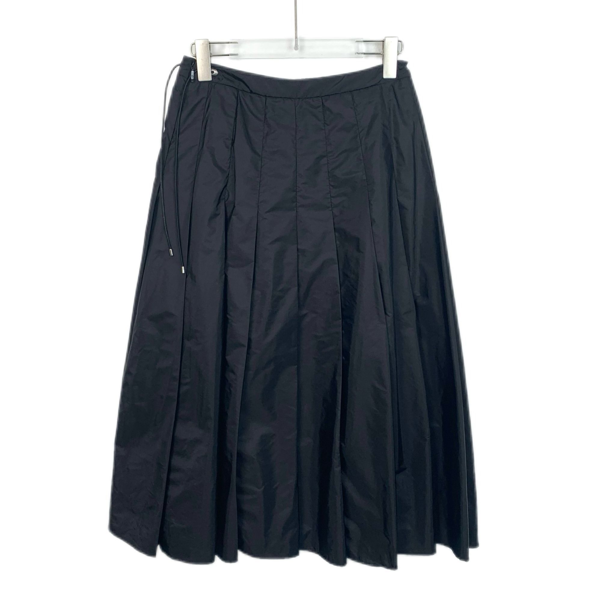 Moncler Moncler Black Logo Embroidered Pleated Skirt (Size 40) Size 40" / US 18 - 8 Thumbnail